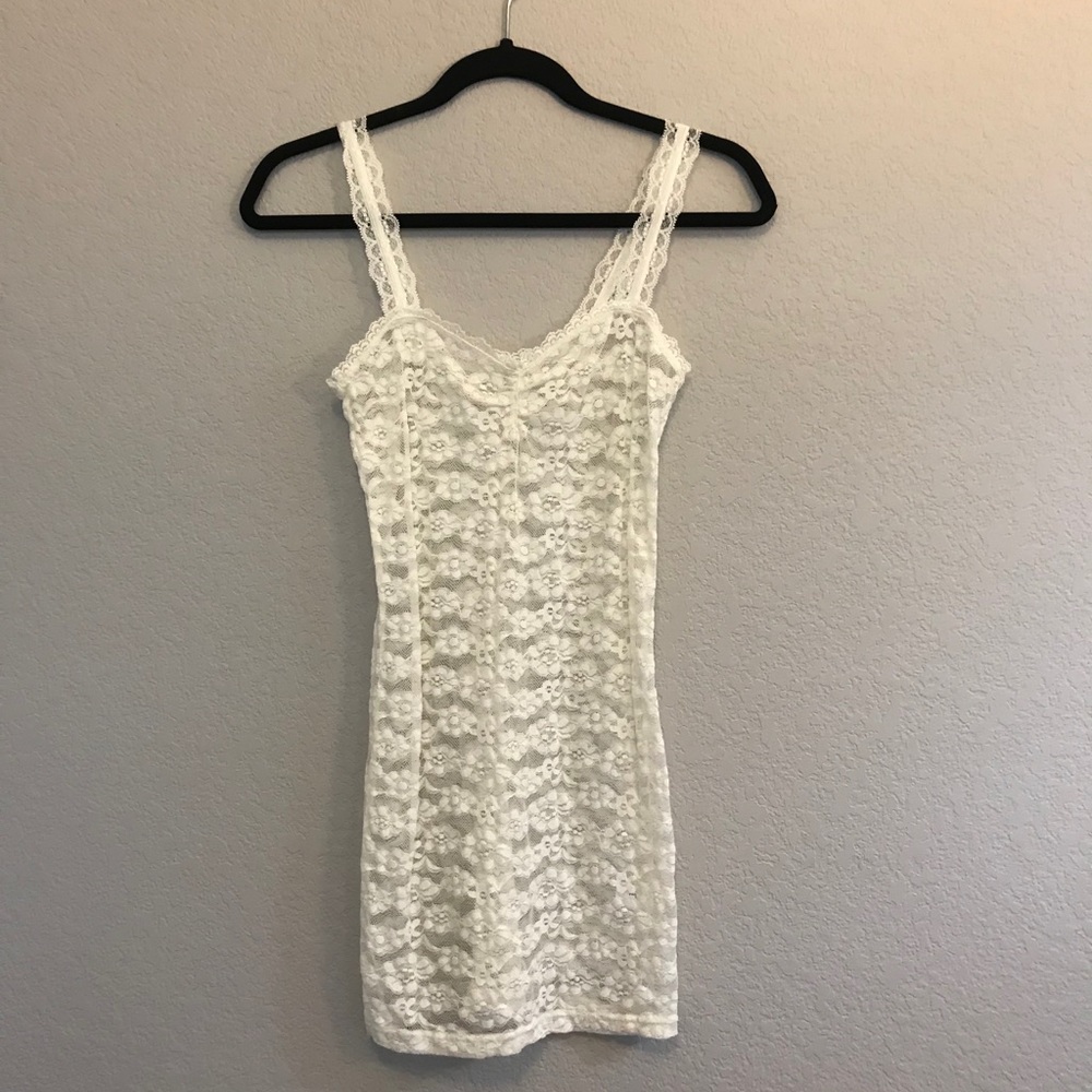 ⭐️FINAL SALE⭐️ Frenchi Lace Tank Top